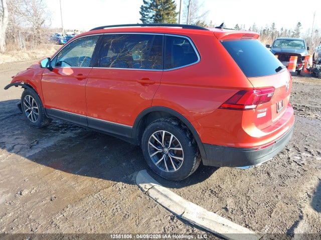 3VV2B7AXXJM042800 Volkswagen Tiguan Se/sel