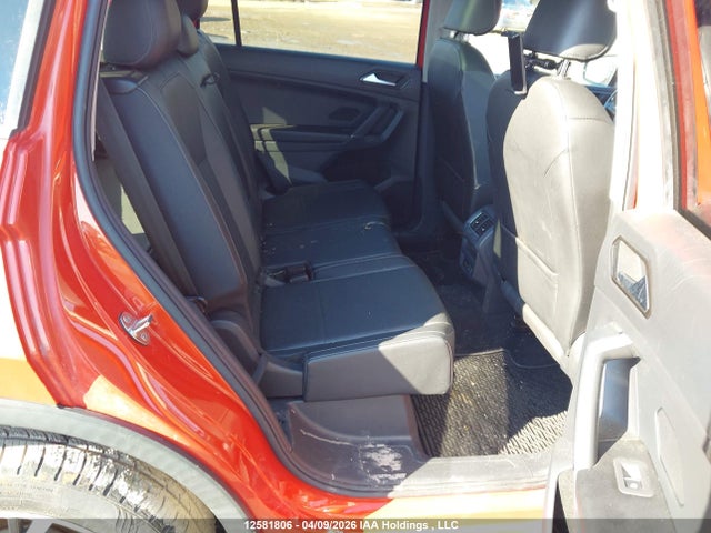 3VV2B7AXXJM042800 Volkswagen Tiguan Se/sel