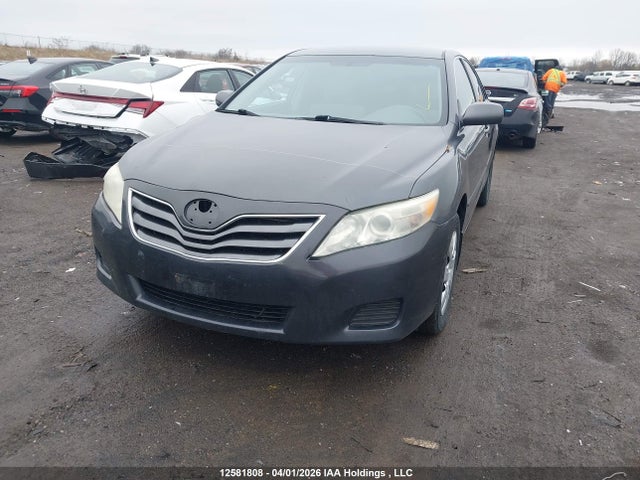 2010 Toyota Camry Le მანქანა იყიდება აუქციონზე, vin: 4T1BF3EK3AU104104, აუქციონის ნომერი: 12581808
