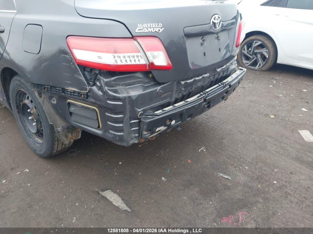 2010 Toyota Camry Le მანქანა იყიდება აუქციონზე, vin: 4T1BF3EK3AU104104, აუქციონის ნომერი: 12581808