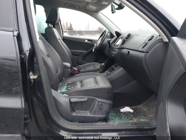WVGNV7AX7HK039336 Volkswagen Tiguan Wolfsburg Edition