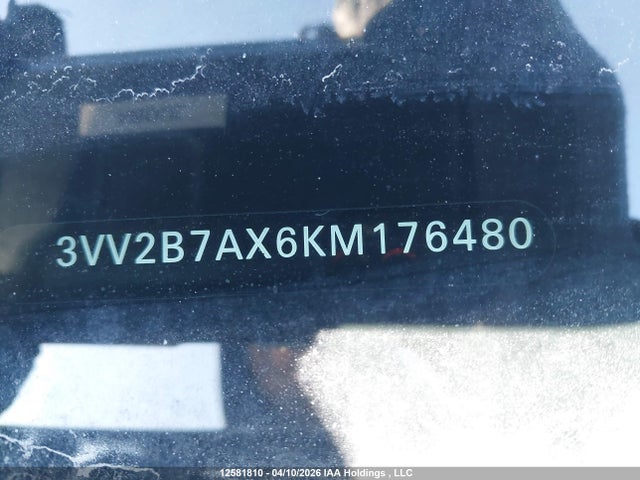 3VV2B7AX6KM176480 Volkswagen Tiguan Comfortline