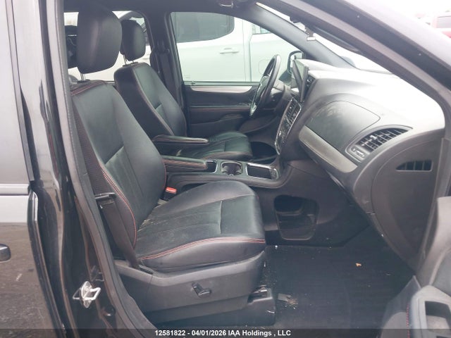 2C4RDGEG9JR291230 Dodge Grand Caravan Gt