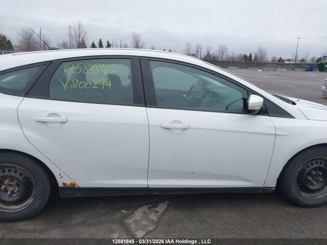 1FADP3K21GL200297 Ford FOCUS SE