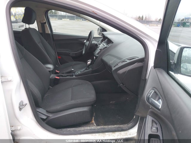1FADP3K21GL200297 Ford FOCUS SE