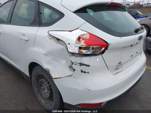 1FADP3K21GL200297 Ford FOCUS SE