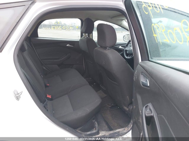 1FADP3K21GL200297 Ford FOCUS SE