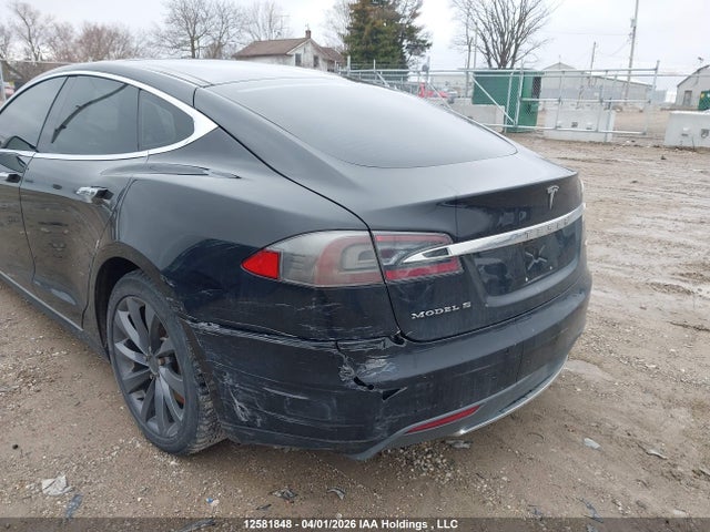 12581848 :رقم المزاد ، 5YJSA1E27FF116280 vin ، 2015 Tesla Model S 70d/85d/p85d مزاد بيع