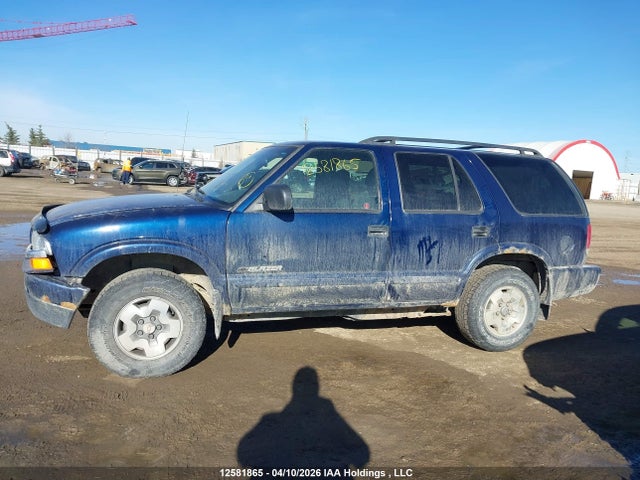 12581865 :رقم المزاد ، 1GNDT13X13K100647 vin ، 2003 Chevrolet Blazer Ls مزاد بيع
