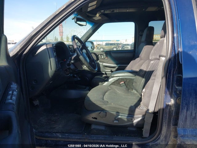 12581865 :رقم المزاد ، 1GNDT13X13K100647 vin ، 2003 Chevrolet Blazer Ls مزاد بيع