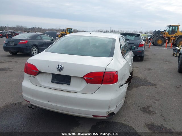 Продажа на аукционе авто 2011 Volkswagen Jetta 2.0l Trendline/2.0l Trendline+, vin: 3VW2K7AJ4BM382050, номер лота: 12578589