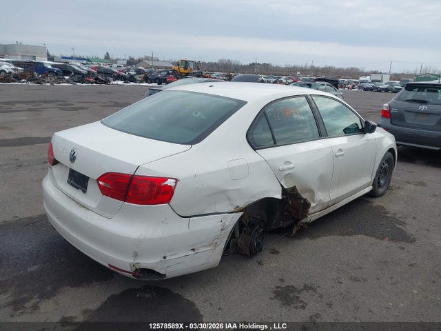 Продажа на аукционе авто 2011 Volkswagen Jetta 2.0l Trendline/2.0l Trendline+, vin: 3VW2K7AJ4BM382050, номер лота: 12578589