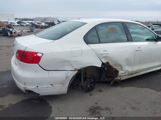 Продажа на аукционе авто 2011 Volkswagen Jetta 2.0l Trendline/2.0l Trendline+, vin: 3VW2K7AJ4BM382050, номер лота: 12578589