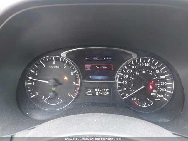2015 Nissan Pathfinder Platinum/s/sl/sv მანქანა იყიდება აუქციონზე, vin: 5N1AR2MM1FC637484, აუქციონის ნომერი: 12557871