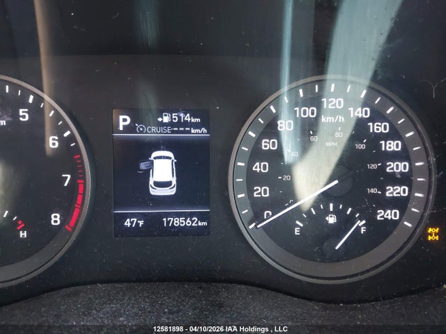 KM8J2CA43KU055227 Hyundai TUCSON SE