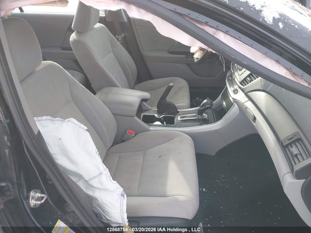 12568758 :رقم المزاد ، 1HGCR2F31FA806451 vin ، 2015 Honda Accord Lx مزاد بيع