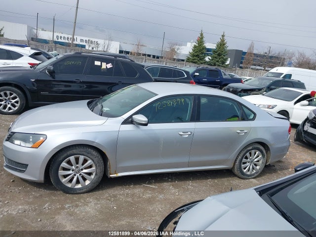 12581899 :رقم المزاد ، 1VWAH7A39DC102865 vin ، 2013 Volkswagen Passat مزاد بيع