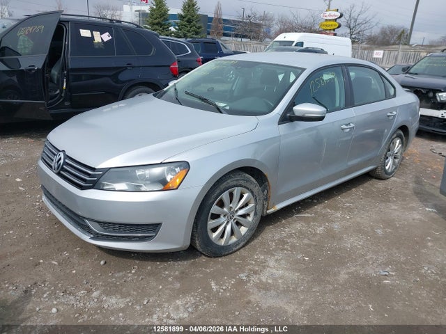 12581899 :رقم المزاد ، 1VWAH7A39DC102865 vin ، 2013 Volkswagen Passat مزاد بيع