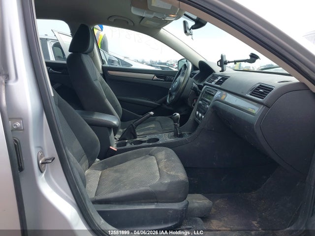 12581899 :رقم المزاد ، 1VWAH7A39DC102865 vin ، 2013 Volkswagen Passat مزاد بيع