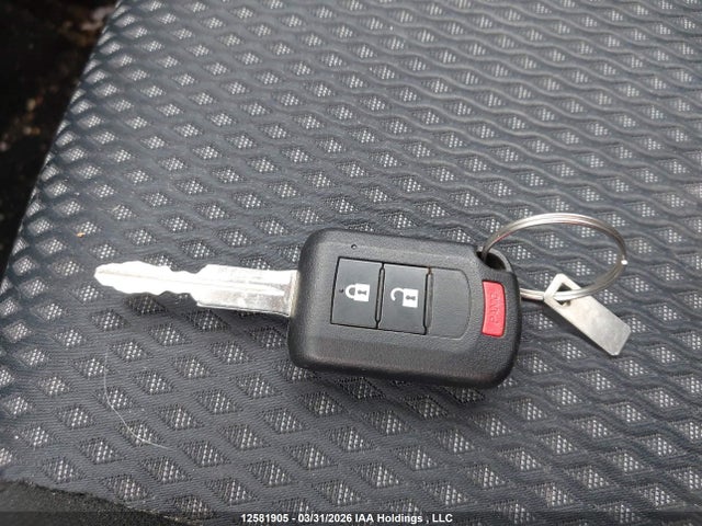 Продаж на аукціоні авто 2019 Mitsubishi Outlander Es, vin: JA4AZ2A38KZ604144, номер лоту: 12581905