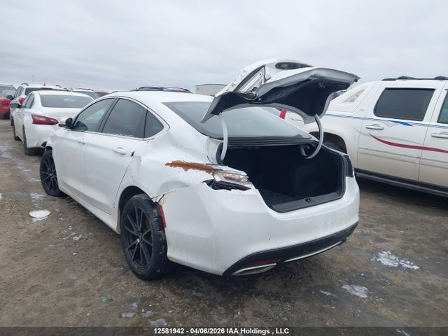 12581942 :رقم المزاد ، 1C3CCCAG7FN736824 vin ، 2015 Chrysler 200 Limited مزاد بيع