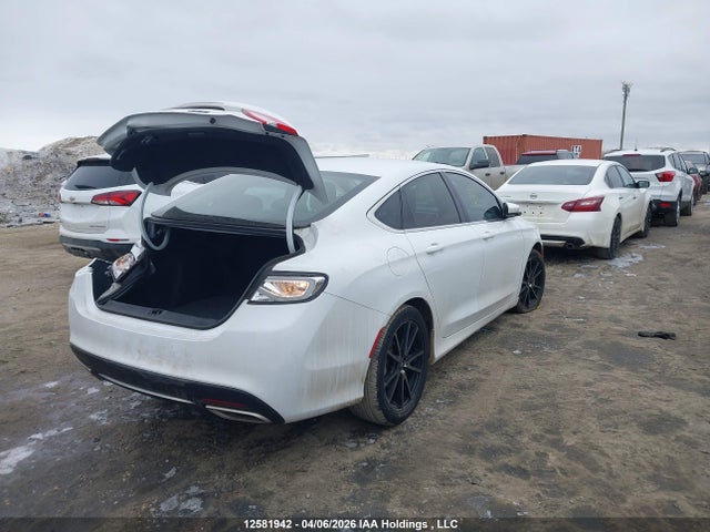 12581942 :رقم المزاد ، 1C3CCCAG7FN736824 vin ، 2015 Chrysler 200 Limited مزاد بيع