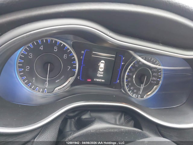 12581942 :رقم المزاد ، 1C3CCCAG7FN736824 vin ، 2015 Chrysler 200 Limited مزاد بيع