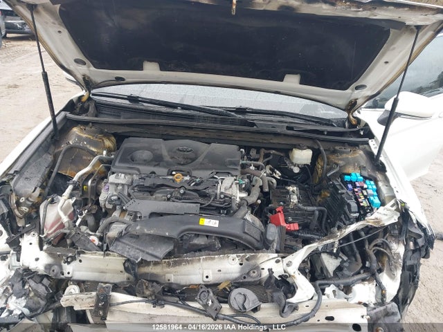 4T1B61HK3JU117984 Toyota Camry