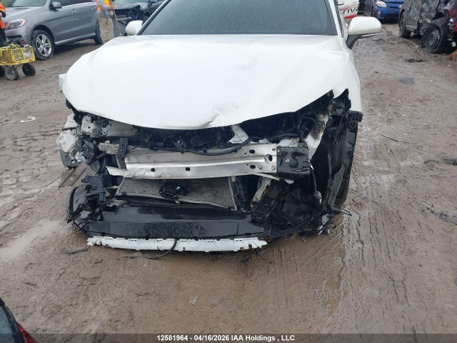 4T1B61HK3JU117984 Toyota Camry