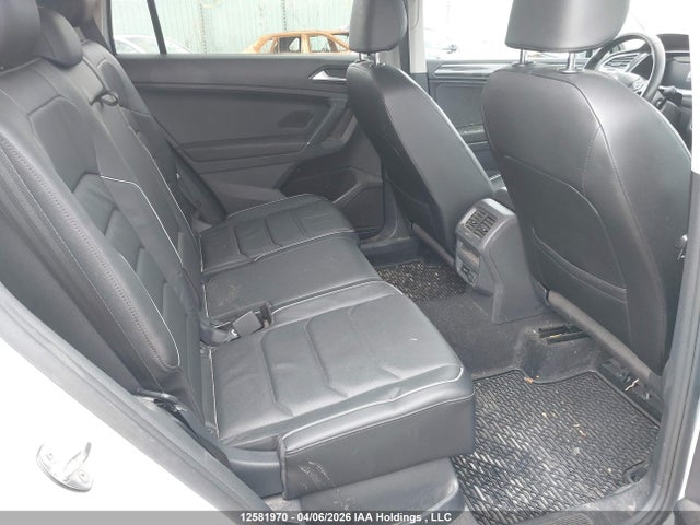 3VV4B7AX1JM190634 Volkswagen Tiguan Sel Premium