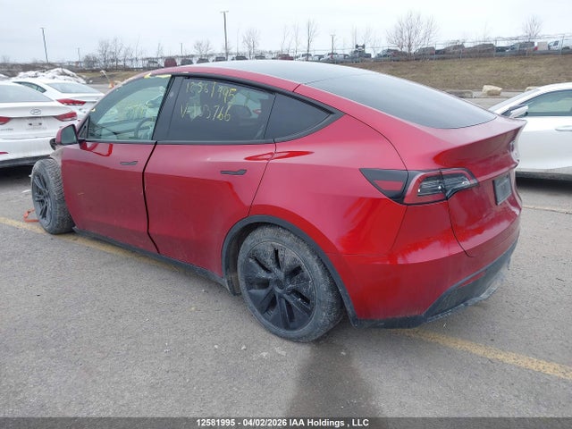 12581995 :رقم المزاد ، 7SAYGDED8RF103766 vin ، 2024 Tesla Model Y Long Range/rwd مزاد بيع