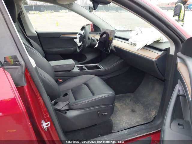 12581995 :رقم المزاد ، 7SAYGDED8RF103766 vin ، 2024 Tesla Model Y Long Range/rwd مزاد بيع