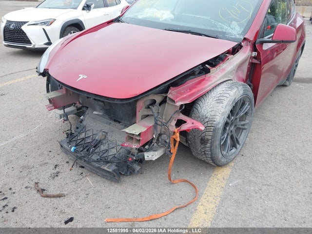 12581995 :رقم المزاد ، 7SAYGDED8RF103766 vin ، 2024 Tesla Model Y Long Range/rwd مزاد بيع