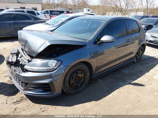 3VWE17AU7JM269749 Volkswagen Golf 1.8 Tsi Trendline