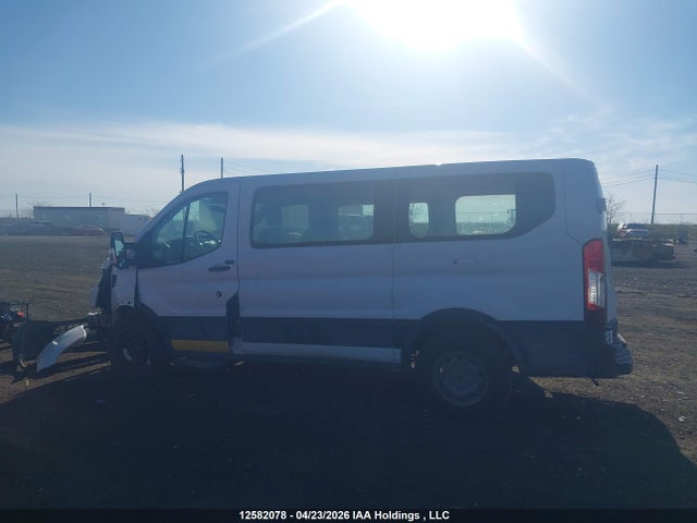 1FTYE1YGXJKA66718 Ford Transit-150