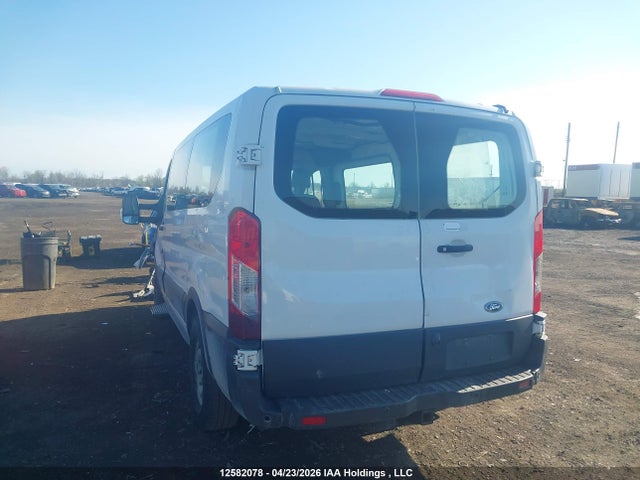 1FTYE1YGXJKA66718 Ford Transit-150