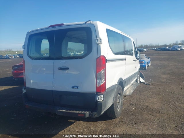 1FTYE1YGXJKA66718 Ford Transit-150