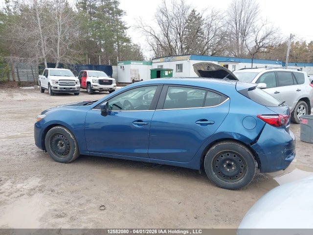 3MZBN1L7XJM263746 Mazda 3 TOURING