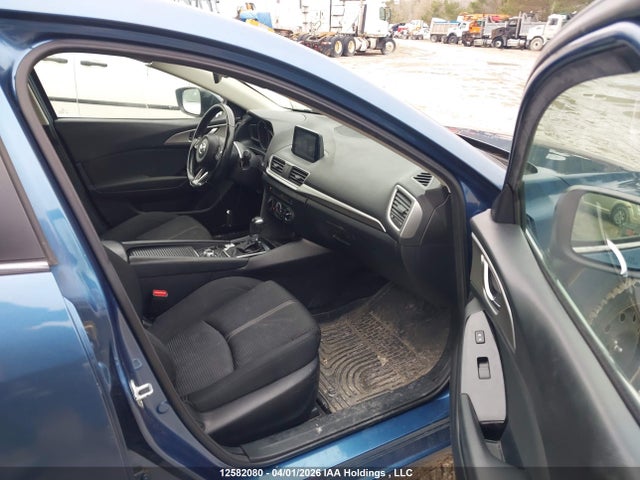 3MZBN1L7XJM263746 Mazda 3 TOURING