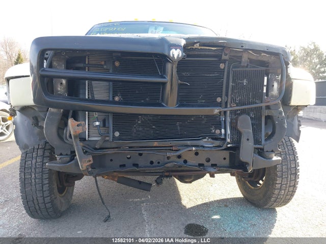 12582101 :رقم المزاد ، 1B7MF33W1XJ529978 vin ، 1999 Dodge Ram 3500 مزاد بيع