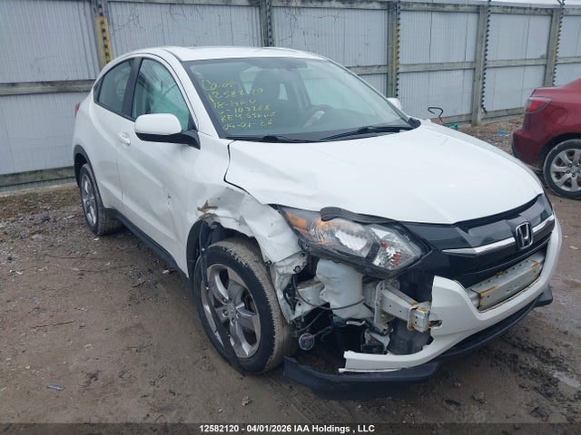 3CZRU6H35JM103288 Honda HR-V LX