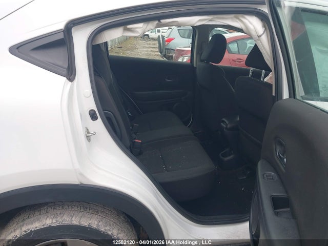 3CZRU6H35JM103288 Honda HR-V LX