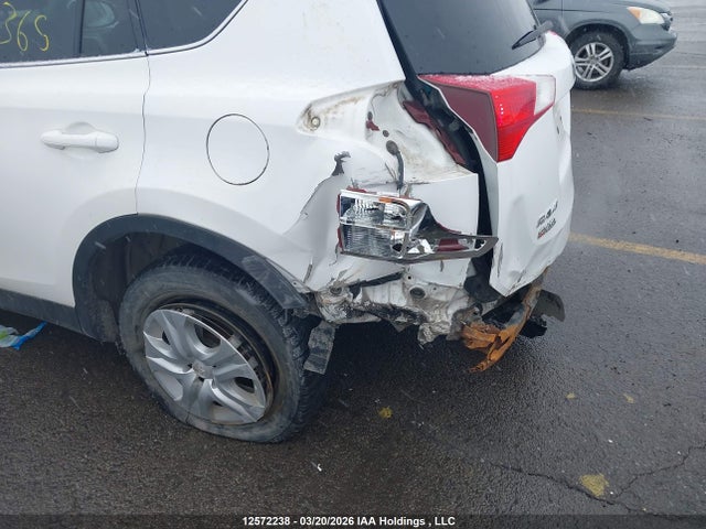 12572238 :رقم المزاد ، 2T3ZFREVXEW074365 vin ، 2014 Toyota Rav4 Le مزاد بيع