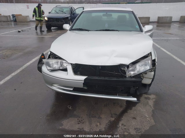 2000 Toyota Camry Xle V6 მანქანა იყიდება აუქციონზე, vin: JT2BF22K5Y0270153, აუქციონის ნომერი: 12582141