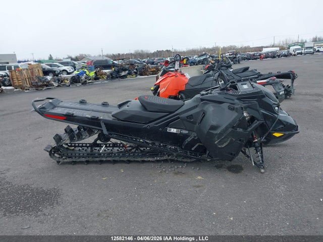 2BPSTJPA5PV000815 Skidoo Summit 850