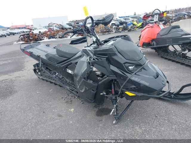 2BPSTJPA5PV000815 Skidoo Summit 850