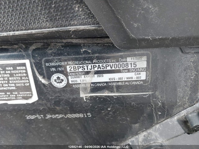 2BPSTJPA5PV000815 Skidoo Summit 850