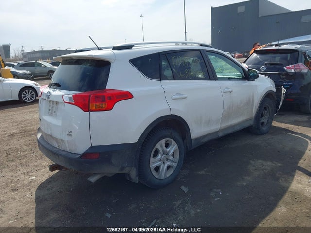 12582167 :رقم المزاد ، 2T3BFREV3FW386840 vin ، 2015 Toyota Rav4 Le مزاد بيع