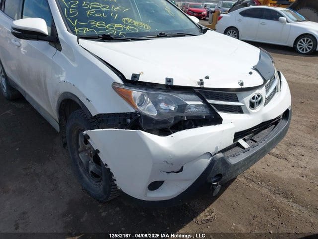 12582167 :رقم المزاد ، 2T3BFREV3FW386840 vin ، 2015 Toyota Rav4 Le مزاد بيع