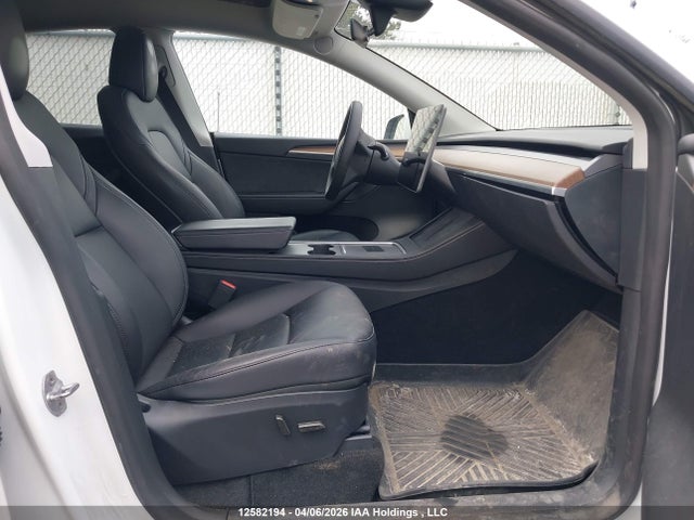 Tesla Model Y 2024 7SAYGDEE1RF098869 Image 5